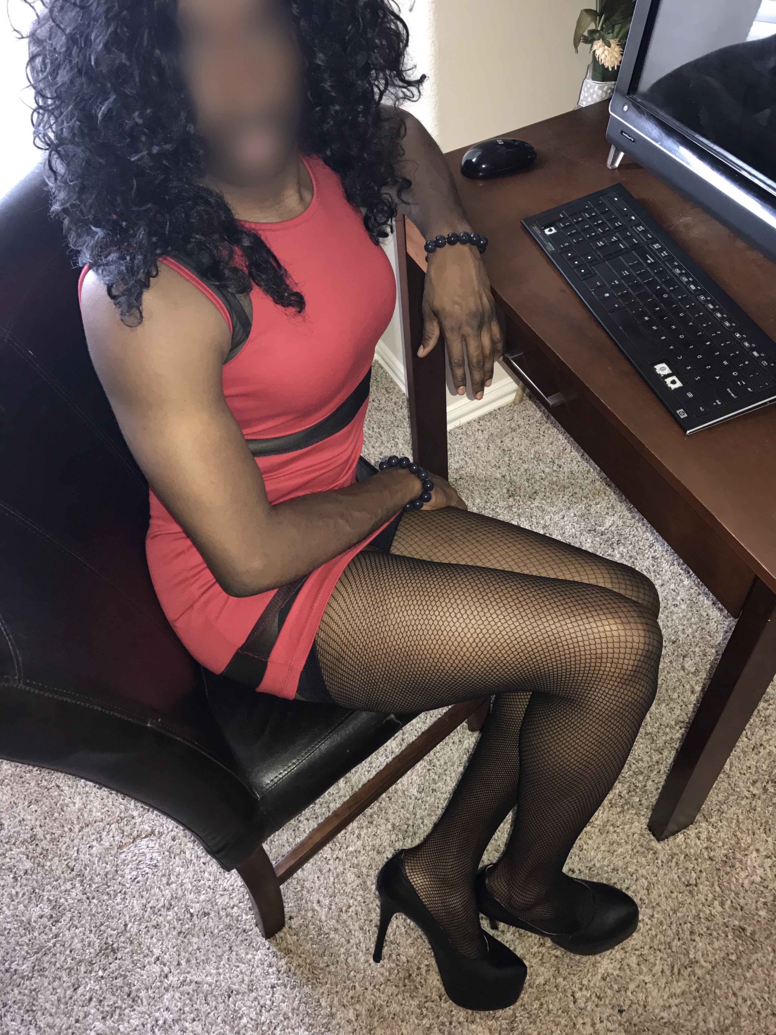 Ebony Crossdresser Sissy Gina In High Heels Photo 16