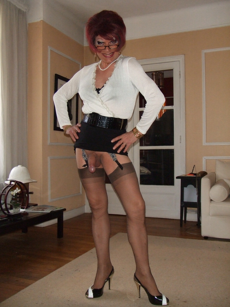 Sissy nylon grannies brunette