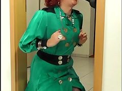 Bea green and horny. Bea green and exciting